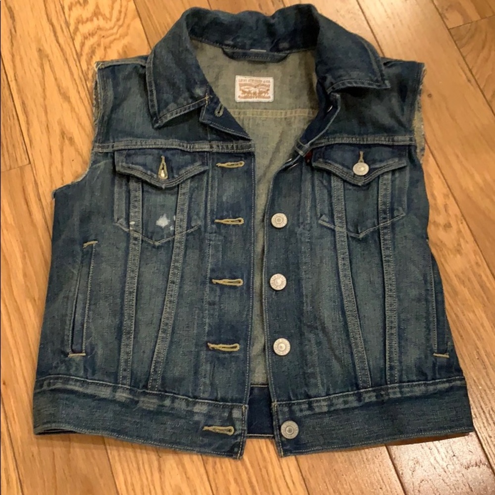 Levi’s dark wash vest